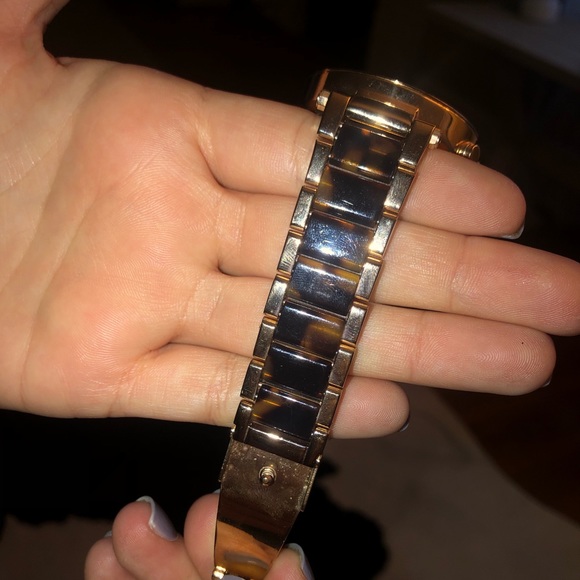 Michael Kors Watch - Picture 2 of 5